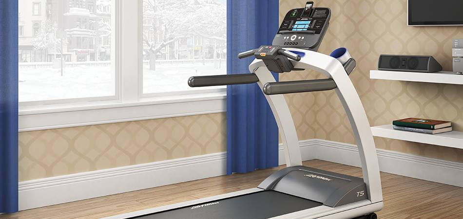 Den Fitnessraum im Hotel mit Laufbändern einrichten | Hotel Fitness